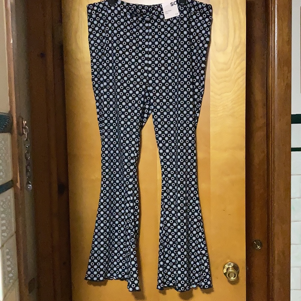 High Rise Flare Pant - Picture 3 of 6